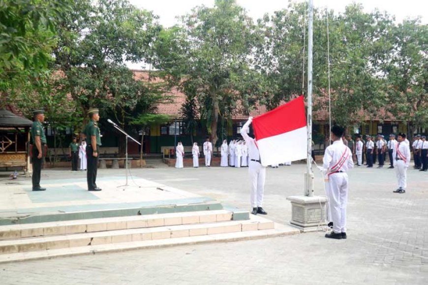 Senin Berkibar Serentak, Upaya Nyata Kodim Lamongan dalam Menyongsong Indonesia Emas