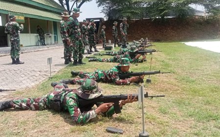 Ratusan Personil Kodim 0812/Lamongan Latihan Menembak Senjata Ringan