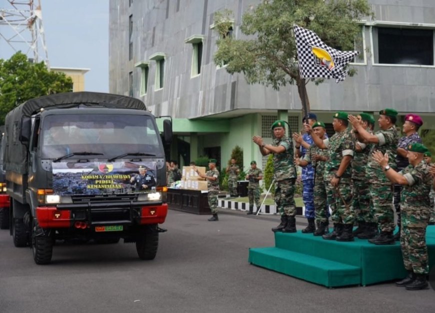 Pangdam V Brawijaya Melepas Bantuan untuk Korban Perang di Gaza