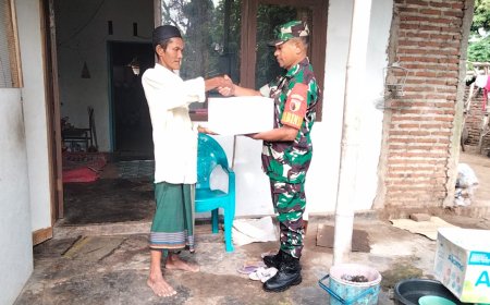 Babinsa Serka Rogerio Tunjukkan Kepedulian Terhadap Warga Kurang Mampu di Situbondo