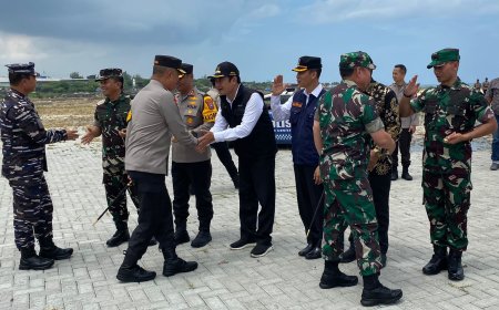 Dandim Lamongan Dampingi Danrem 082/CPYJ Sambut Kedatangan Forkopimda Jatim
