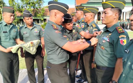 Dandim 0812 Lamongan Pimpin Serah Terima Jabatan dan Korp Raport Pindah Satuan