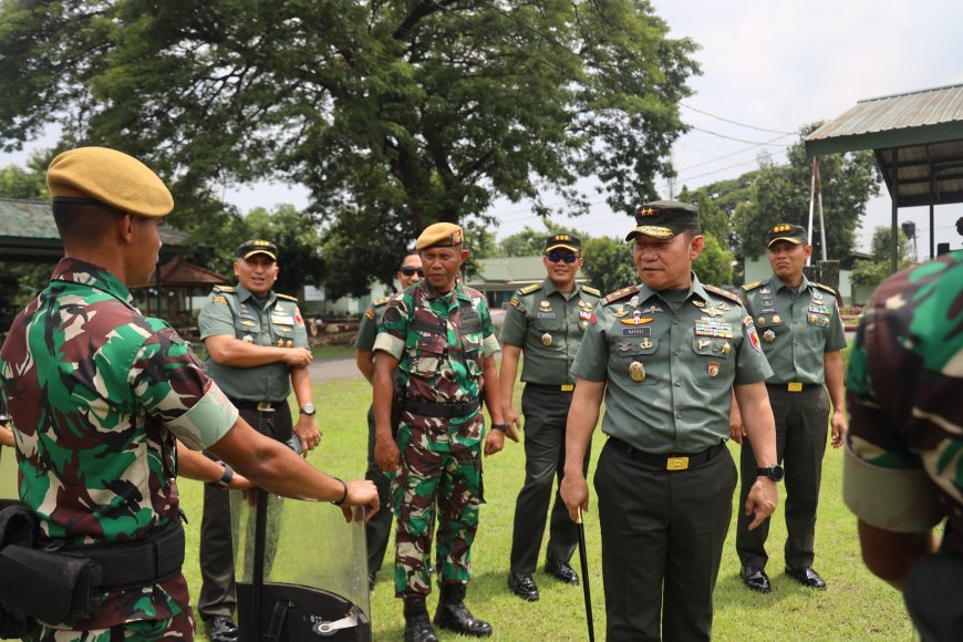 Pangdam Mayjen TNI Rafael Granada Baay Ingatkan Prajurit Bijak dalam Penggunaan Medsos