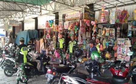 Tingkatkan Keamanan Jelang Pemilu, Anggota Koramil Jajaran Kodim 0808/Blitar Gencar Patroli 