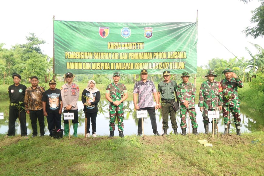 Kamis Bersinergi: Merajut Harmoni Kebersamaan Kodim 0812/Lamongan Bersama Masyarakat