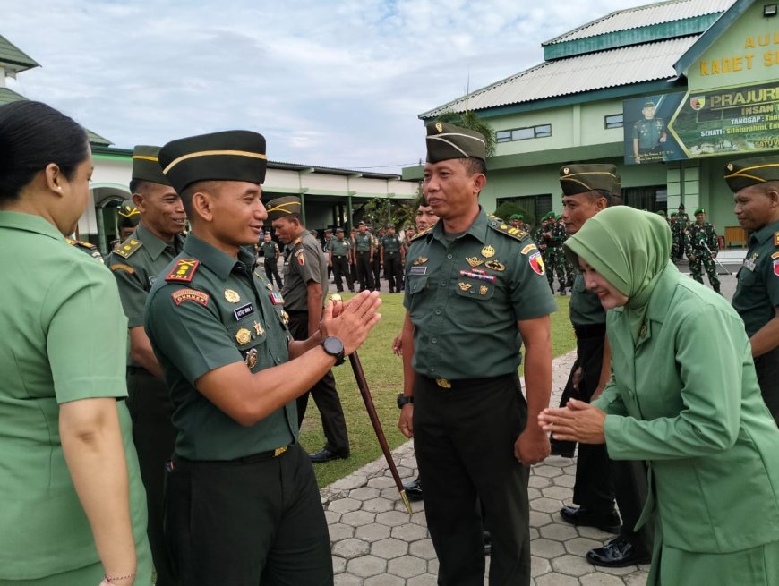 Perpisahan yang Meninggalkan Kesan: Dandim 0812/Lamongan Melepas Sosok Bintara Terbaiknya