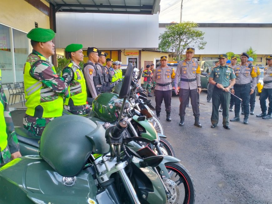 Tingkatkan Keamanan Jelang Pemilu 2024, TNI Polri di Lamongan Gelar Apel Gabungan Patroli Skala Besar