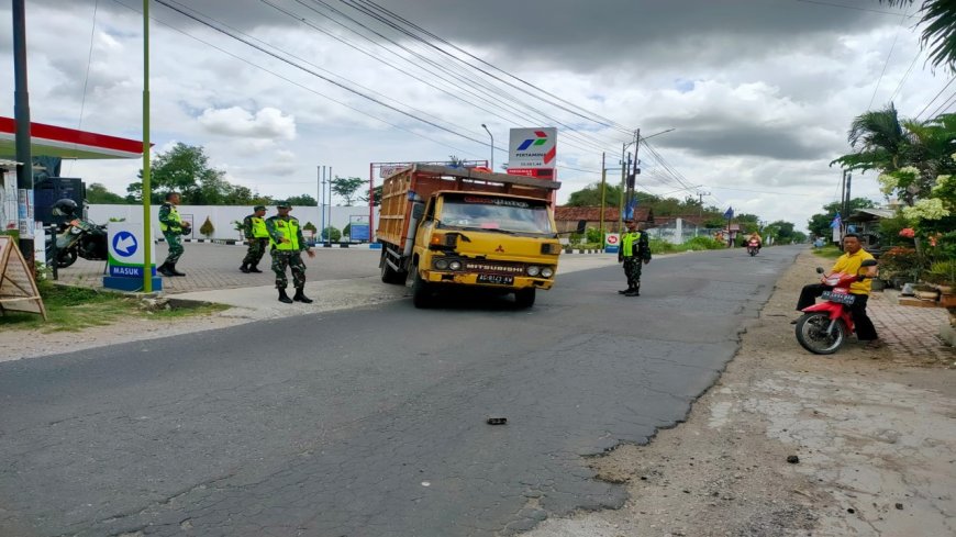 Pastikan Wilayah Aman Selama Masa Tenang, Anggota Kodim 0808/Blitar Tingkatkan Pengamanan