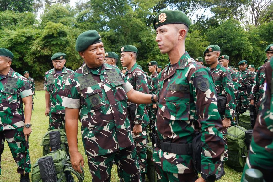 Kaskostrad Pimpin Persiapan Batalyon Kostrad Menuju Papua