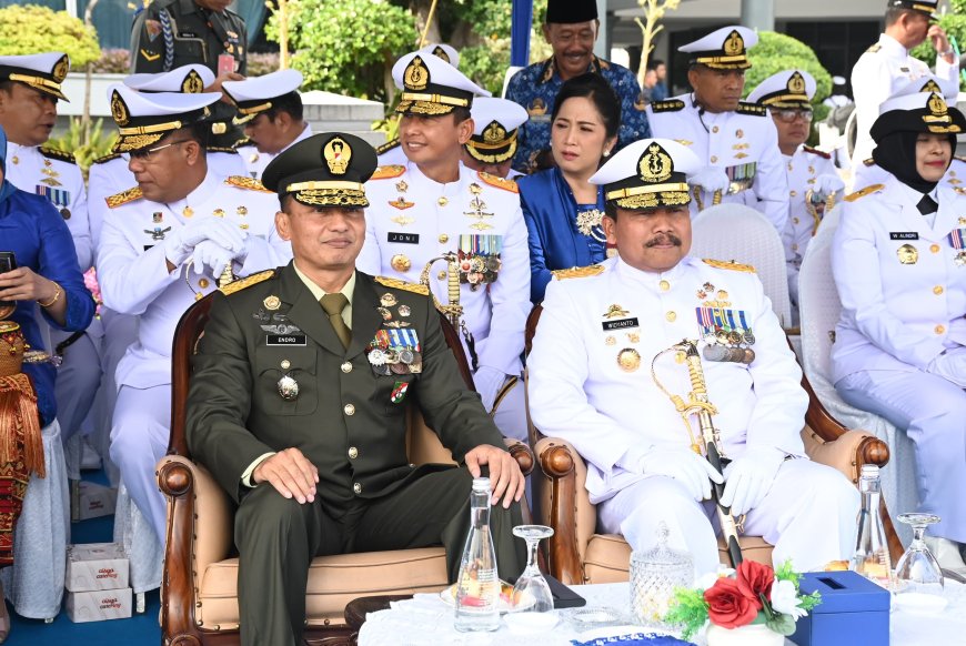 Kasdam V Brawijata Hadiri Upacara HUT ke-79 TNI AL